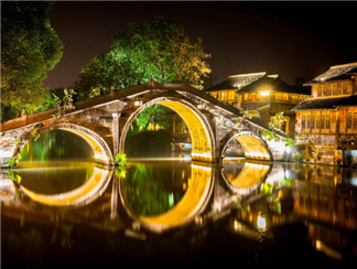 夜游西栅