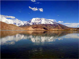 卡拉库里湖卡拉库里湖卡拉库里湖卡拉库里湖