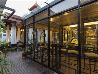 Kantary Hills Hotel